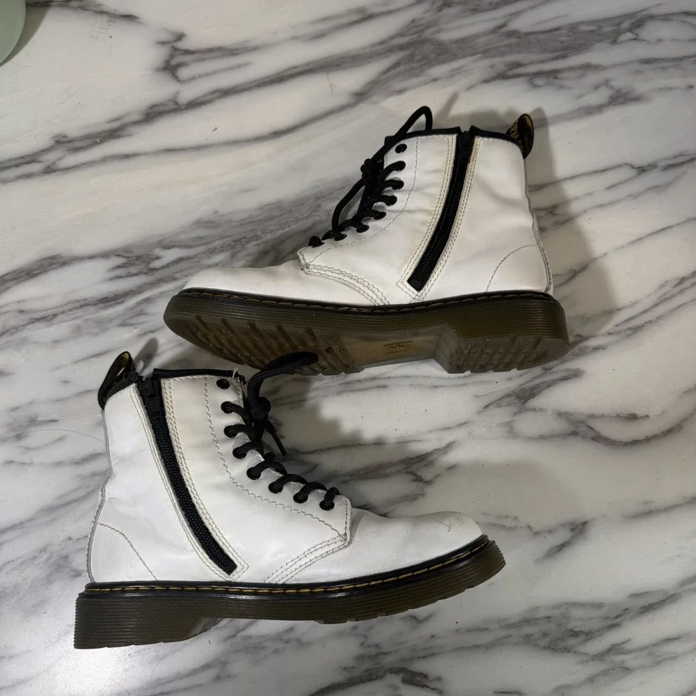 Doc Dr Martens White Lace Up Boots 1460 Size 3 Junior Youth Leather Grunge